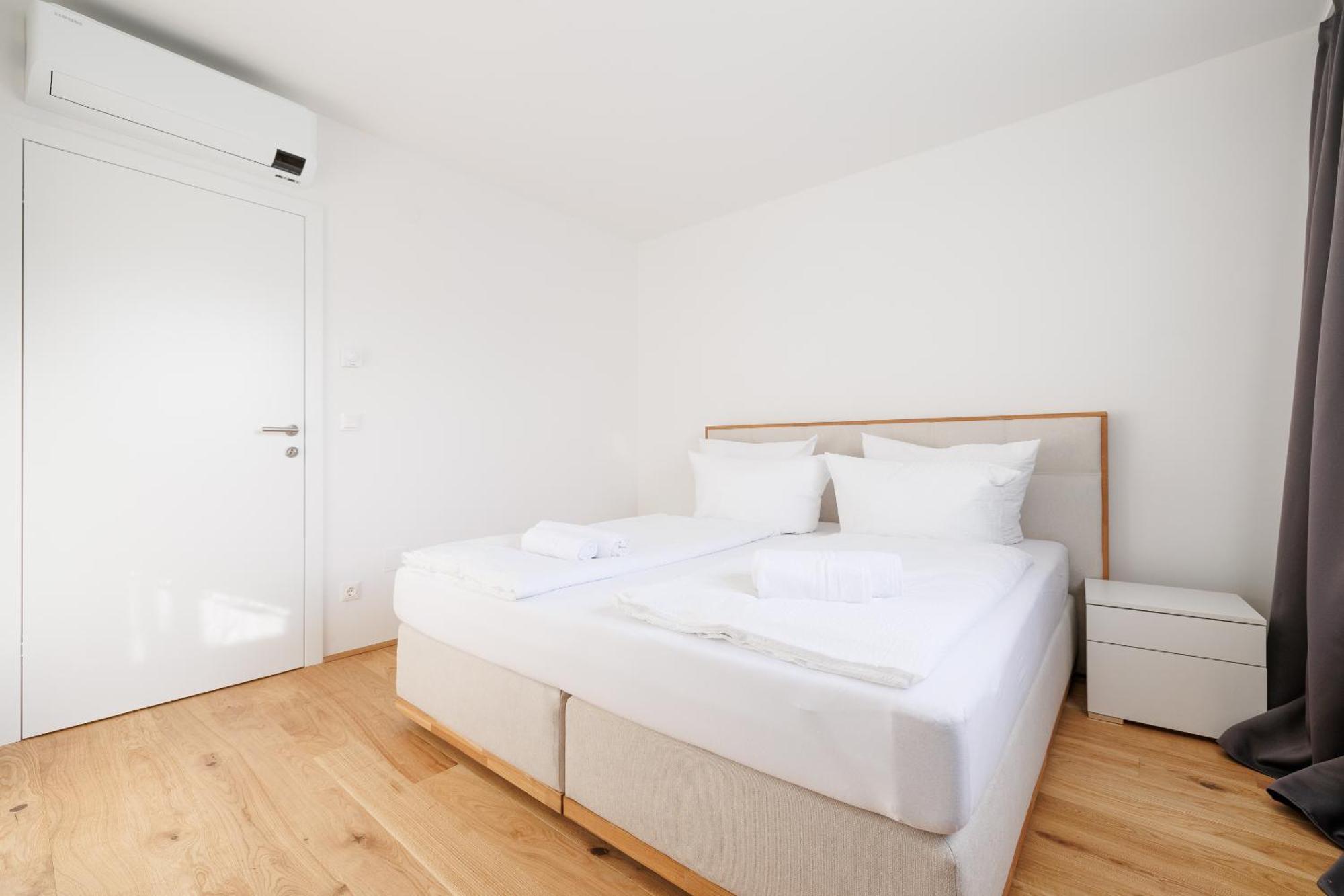 Symphony Apartments 42 - Modern Loft With Terrace And Grill In Central Location Βιέννη Εξωτερικό φωτογραφία